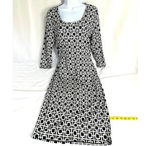 Urban Rose dress backless size xl black and white print. NWT